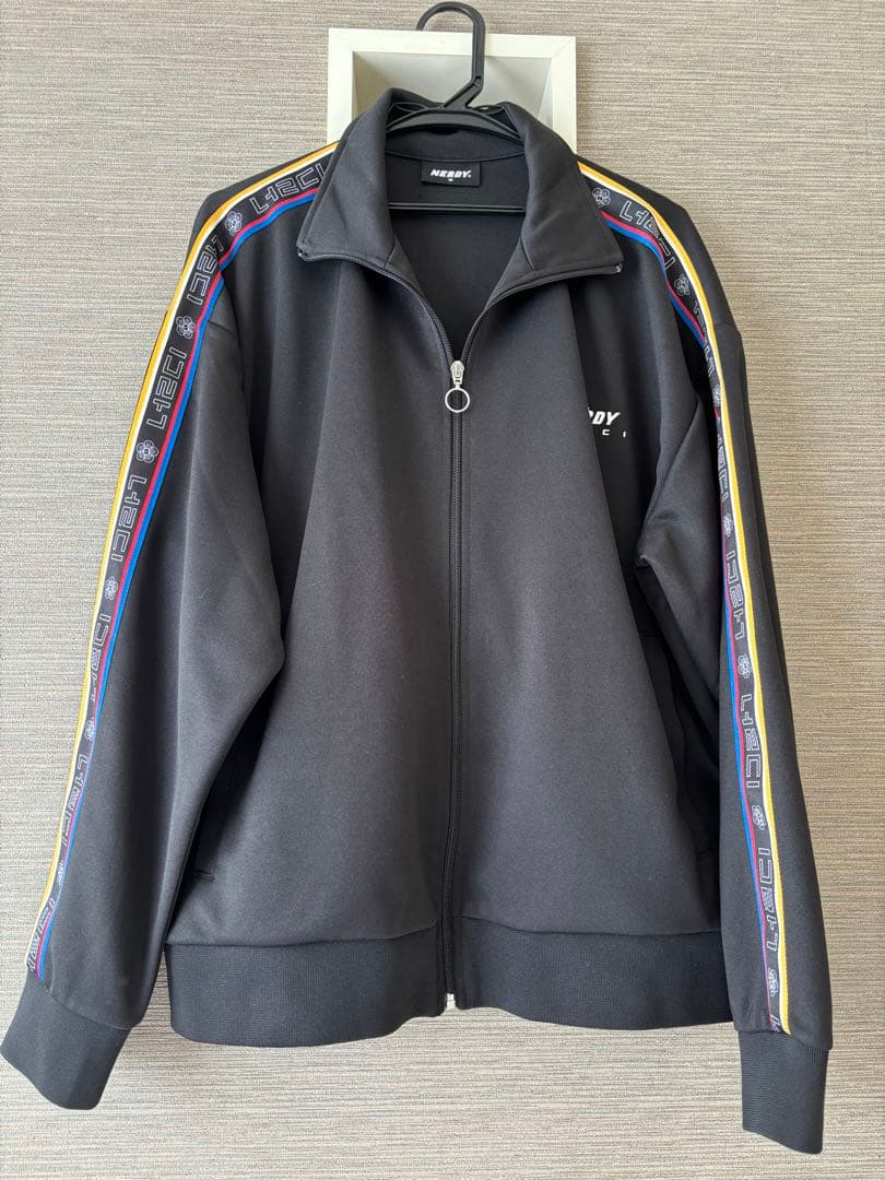 【ハングルロゴ】NERDY ハングルトラックジャケット ブラック M 韓国限定