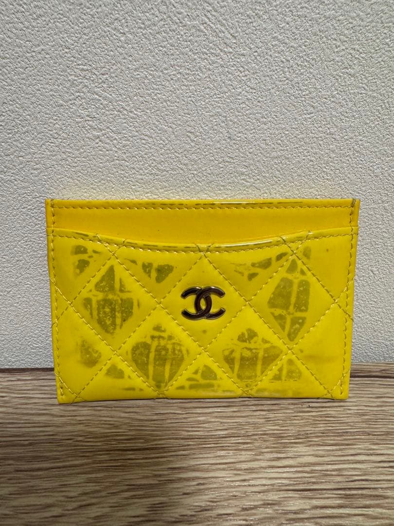 【訳あり】CHANEL(シャネル) キルティング パテントレザー カードケース