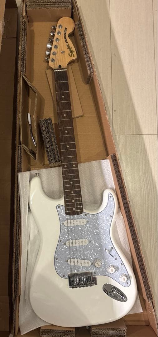 Squier by Fender FSR Affinity ストラトキャスター