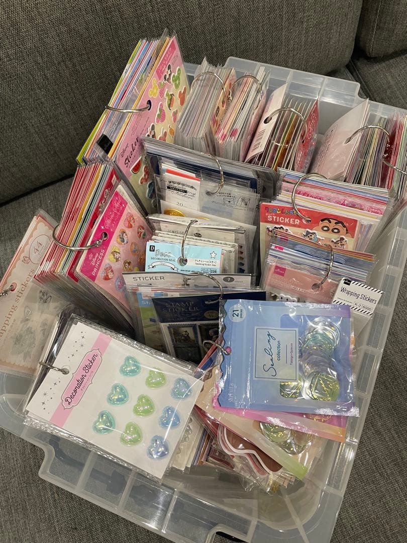 2/15まで　シール集め引退品　100均他まとめ売り　商品追加価格改定①