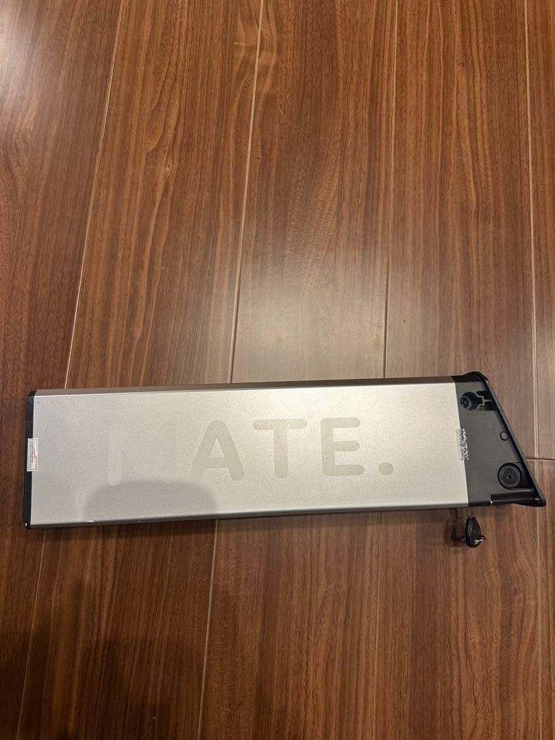 Mate bike Xバッテリー　鍵１本　充電器
