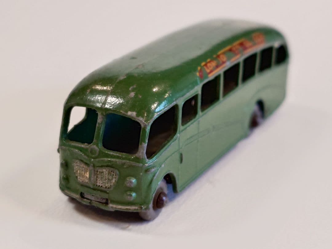 ミニカー MATCHBOX No.21 b Bedford Coach 2nd