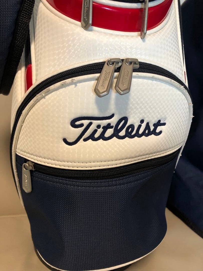 【送料込み】人気商品　タイトリスト 9型 5口枠 ゴルフバッグ