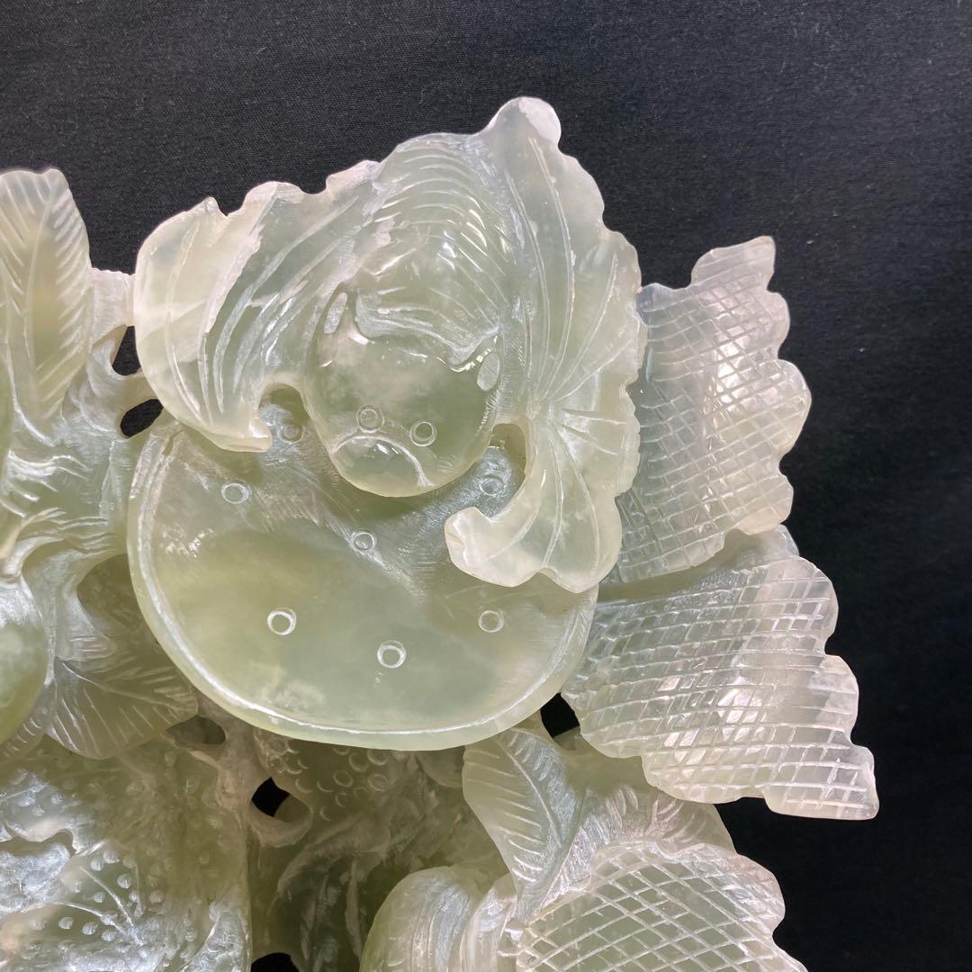 《中国古玩》翡翠 玉石彫刻 植物 蝙蝠 中国美術