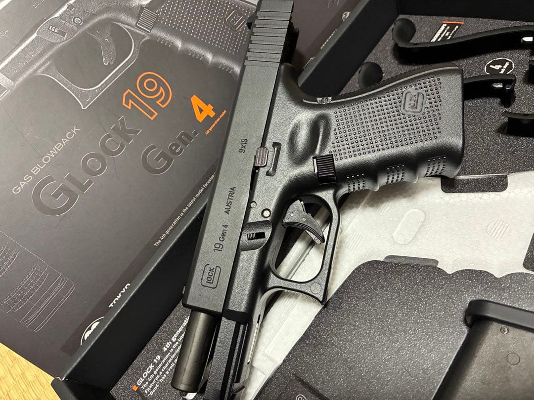 東京マルイ　G19gen4 ガスブローバックガン