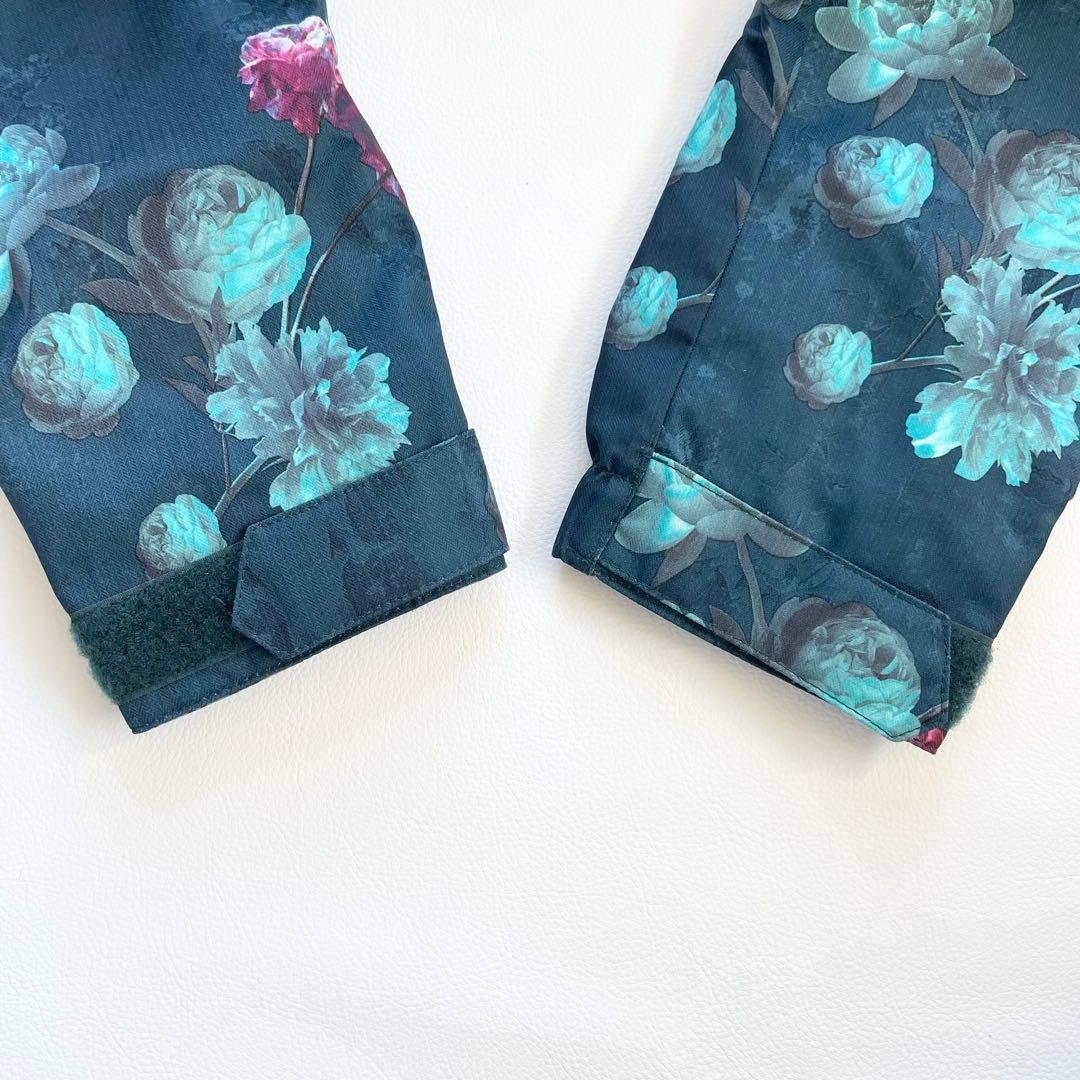 4439【極美品】ボルコム スノボウェア ジャケット 花柄 総柄 レディース