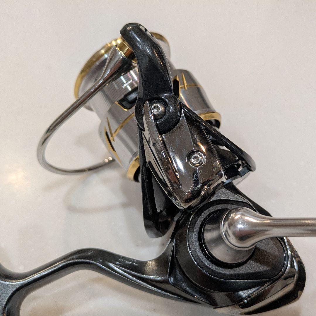 ダイワ　20ルビアスFC LT 2500S-XH クイックドラグノブ