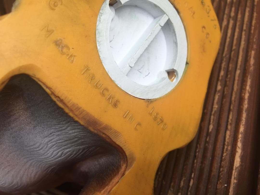 マ*ク様 【70's マックトラック 貯金箱】ビンテージ ブルドッグ