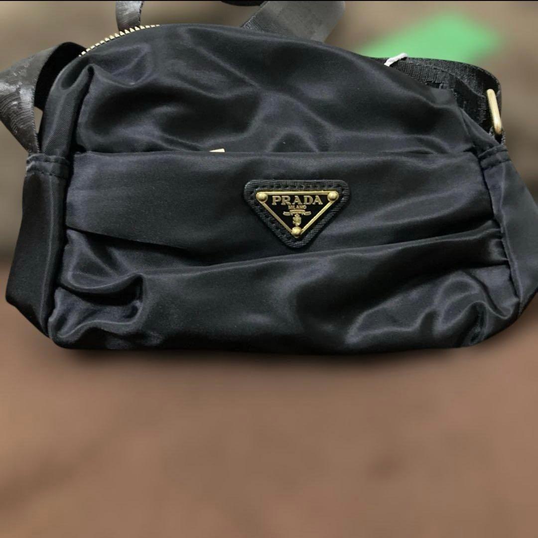 G*。様 PRADA ナイロン ブラック ショルダーバッグノベルティー