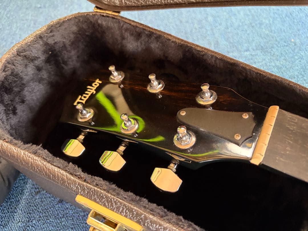 Taylor 214ce DLX BLK エレアコ アコギ ブラック