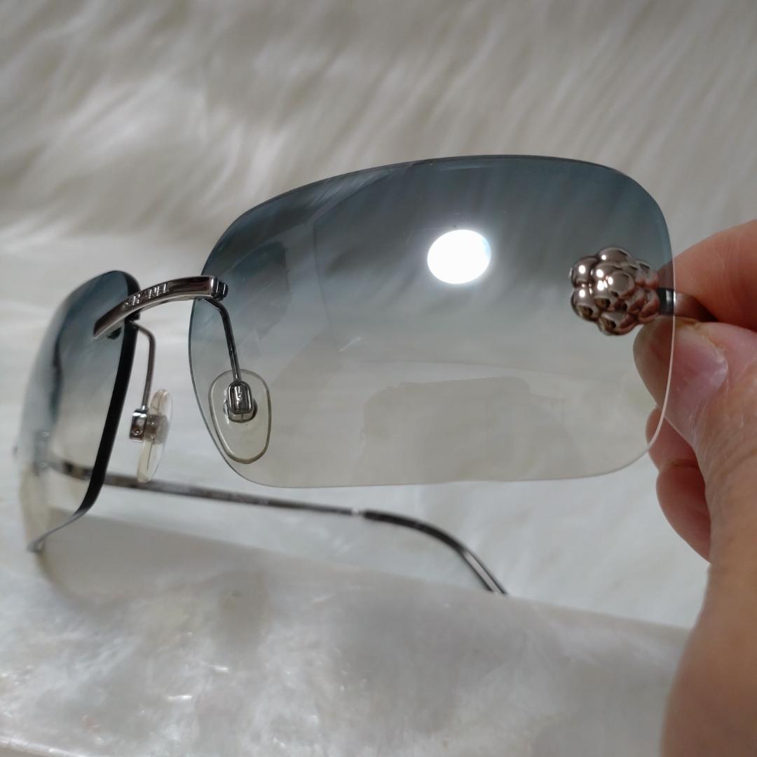 極美品✨CHANEL シャネル サングラス カメリア リムレス ブルー 保存箱