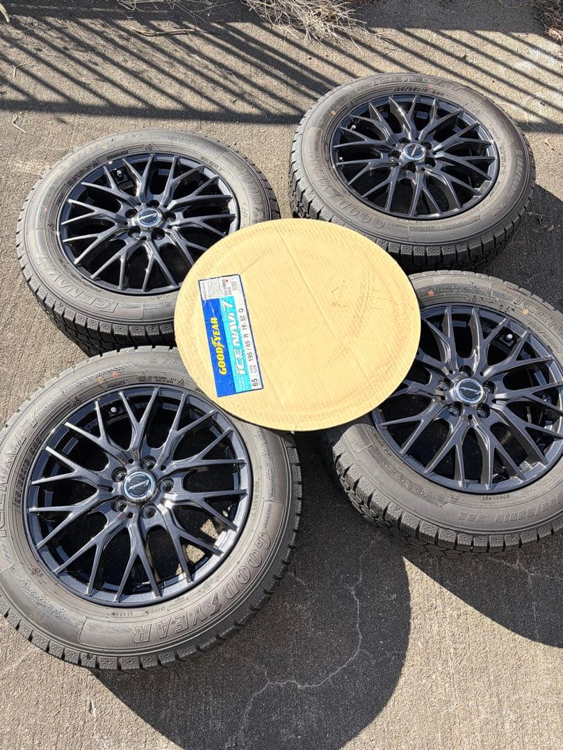 スタッドレスタイヤホイールセット 195/65 R16 ロッキー　ライズ