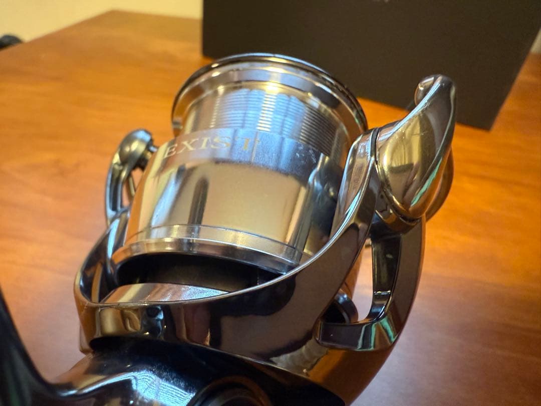 美品 良好 22イグジスト LT2500S-XH ダイワ EXIST