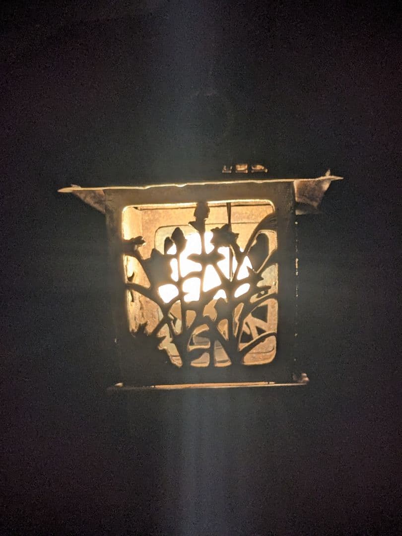 【美術品商】時代.鉄製松竹梅透.四角吊灯籠.吊灯篭.灯籠.燈篭.燈籠■仏具寺院庭