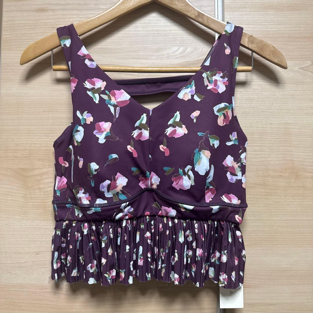 新品タグ付き　SUKALA ローズプリント　タンクトップ　ワイン　Ｌサイズ