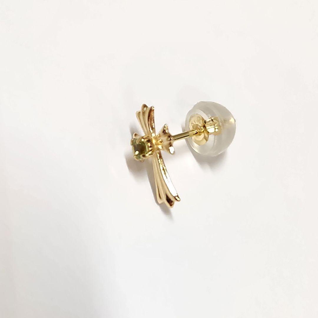 Megabass(新品　K18デザインクロス　天然ペリドットピアス両耳分)