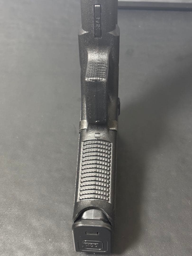 MGC Glock 17 ガスガン 本体とマガジン付き