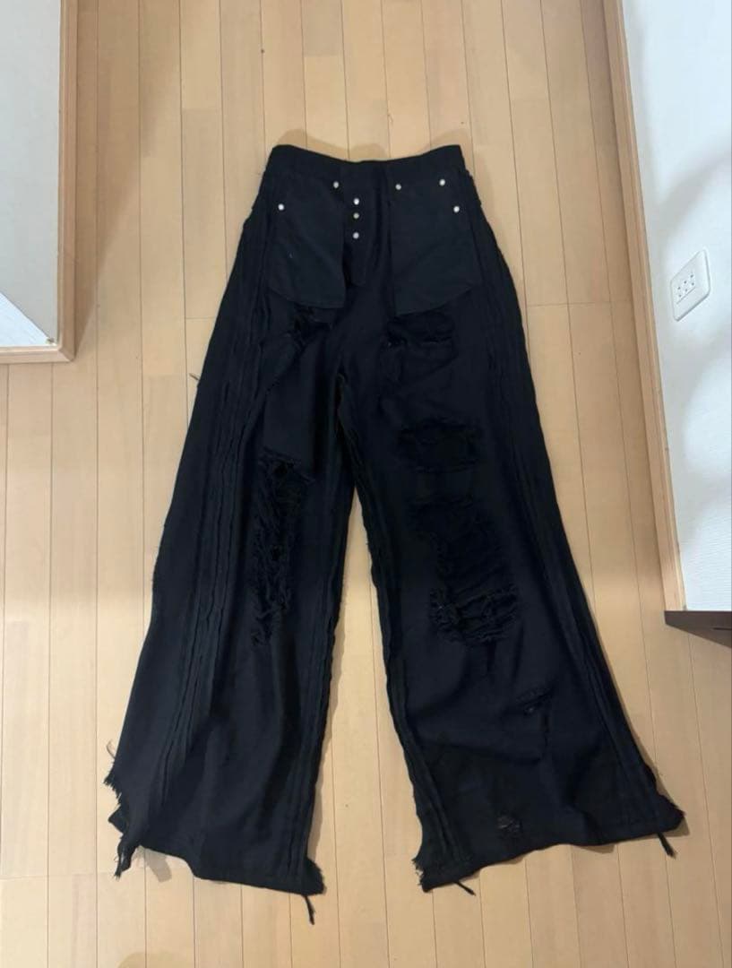 パンツ VETEMENTS DESTROYEDBAGGY JEANS 28