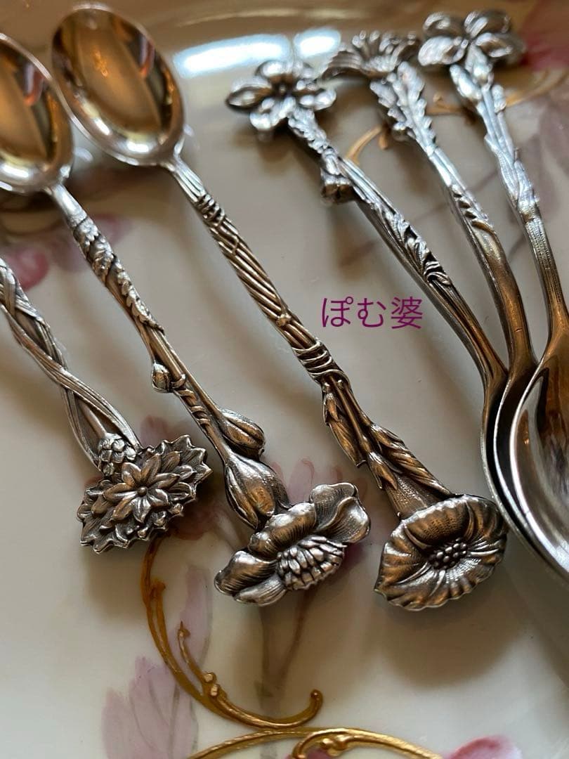 ①ティファニー／純銀スプーン12本組②③R.ドルトン＆コールポート／皿 各２枚