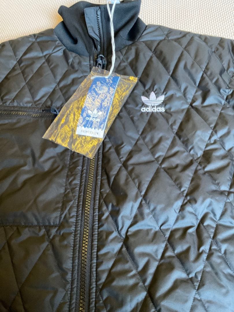 アディダス（adidas） オリジナルス　クラシックス キルト ジャケット