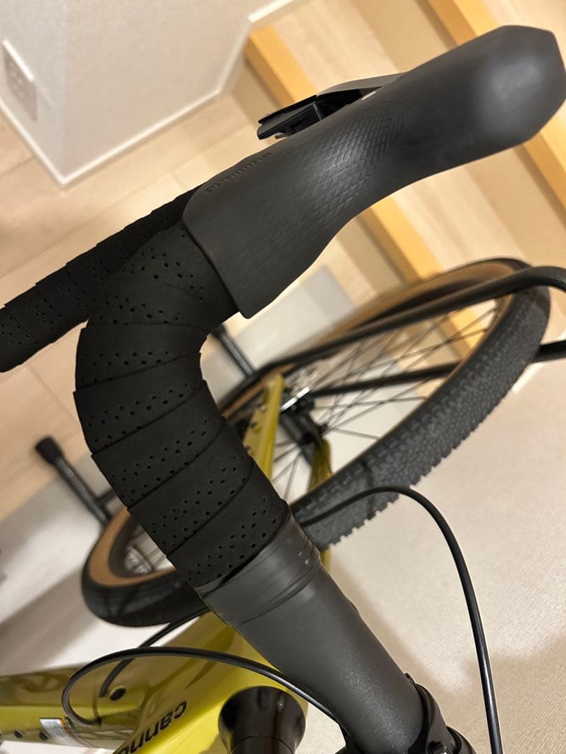 超美品　購入後半年以内　傷なし　cannondale トップストーンカーボン4