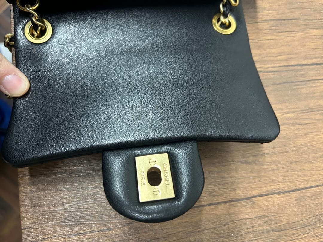 シャネルVIPレザー ショルダーバッグノベルティバック