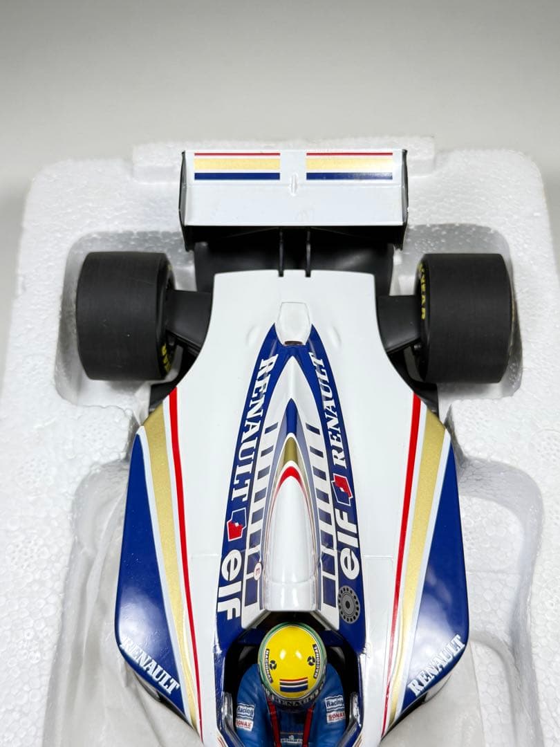 未使用　マクラーレン　アイルトンセナ　1994 FW16 1/18