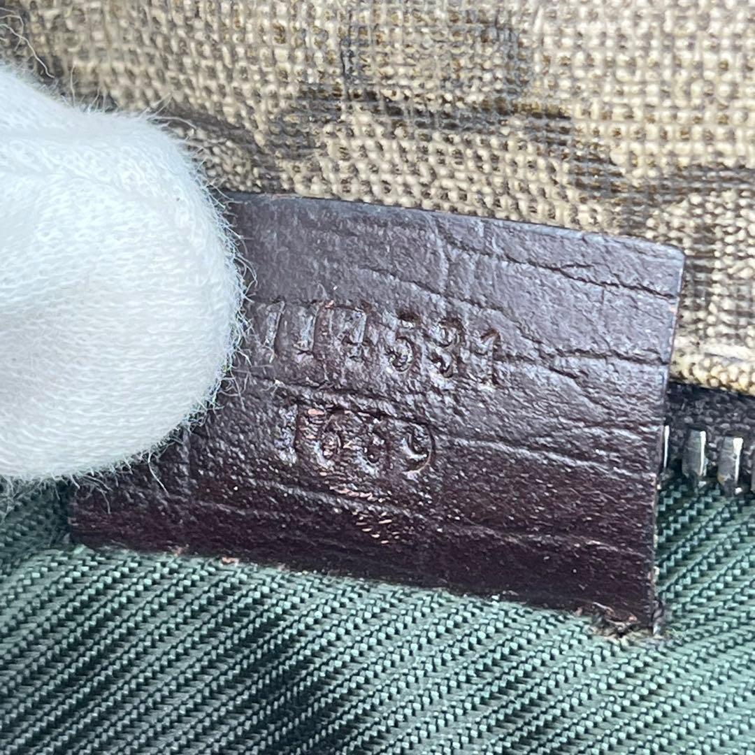 GUCCI ショルダーバッグ カメラバッグ GGスプリーム ロゴ型押し 男女可能