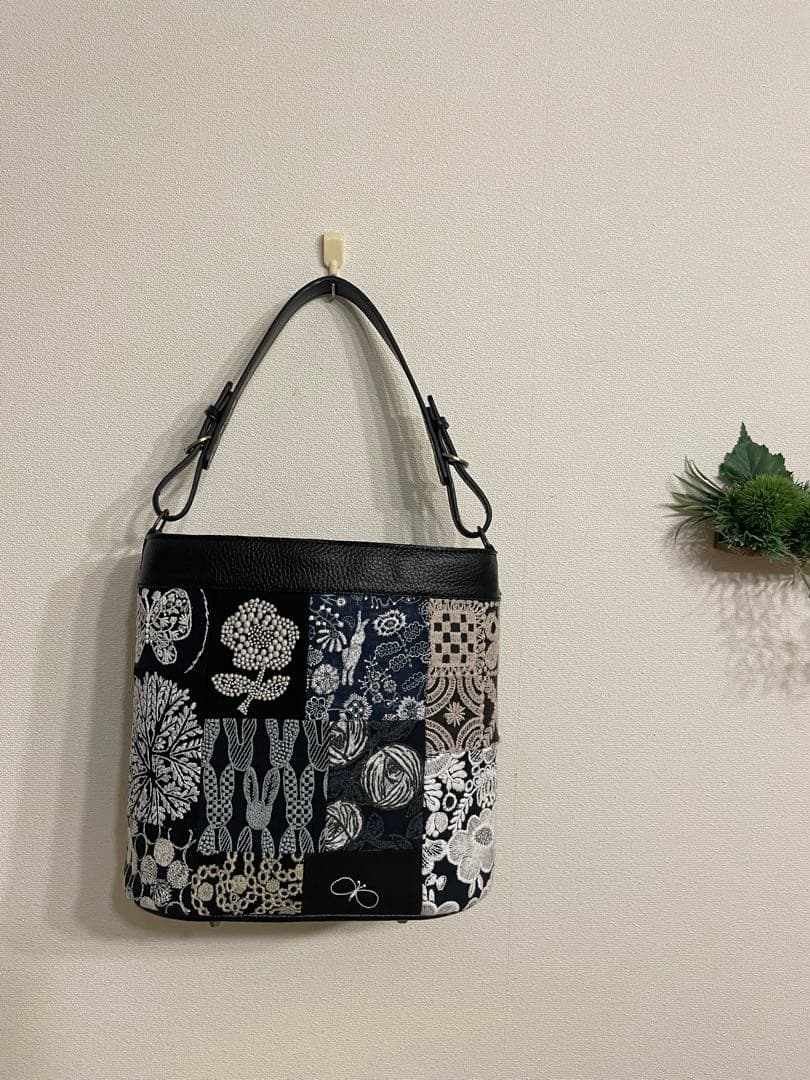 y　ミナペルホネン　ハンドメイド　バッグ　パッチワーク