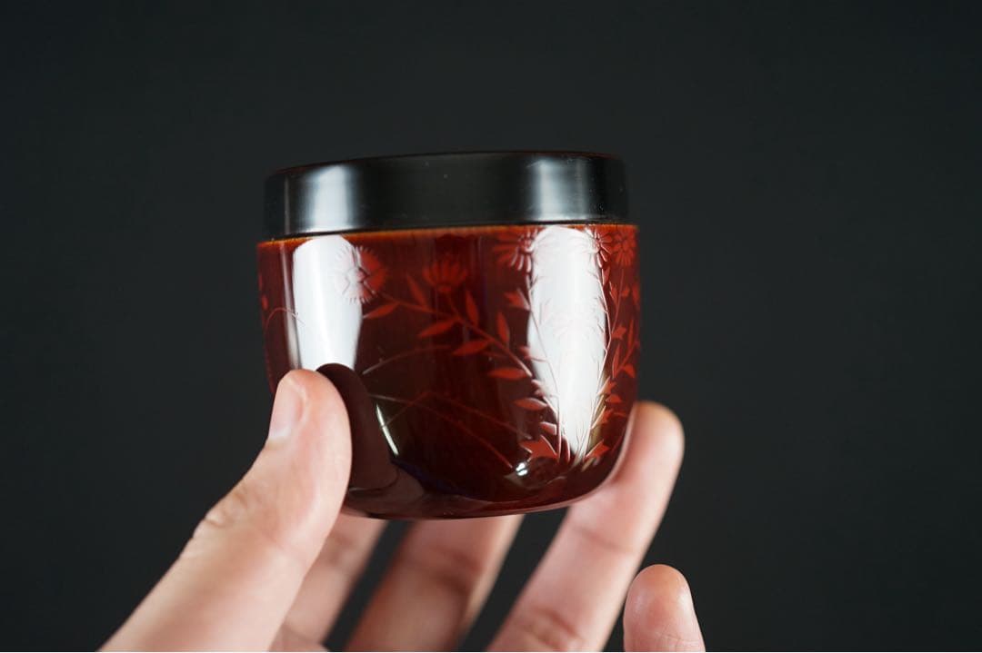 新井司峰 作 秋草蒔絵 松溜塗 大棗 共箱 共布 茶道具