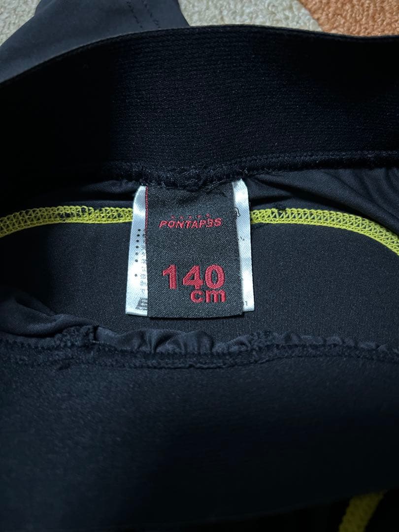 BURTON 迷彩柄 スノーボードウェア Mサイズ