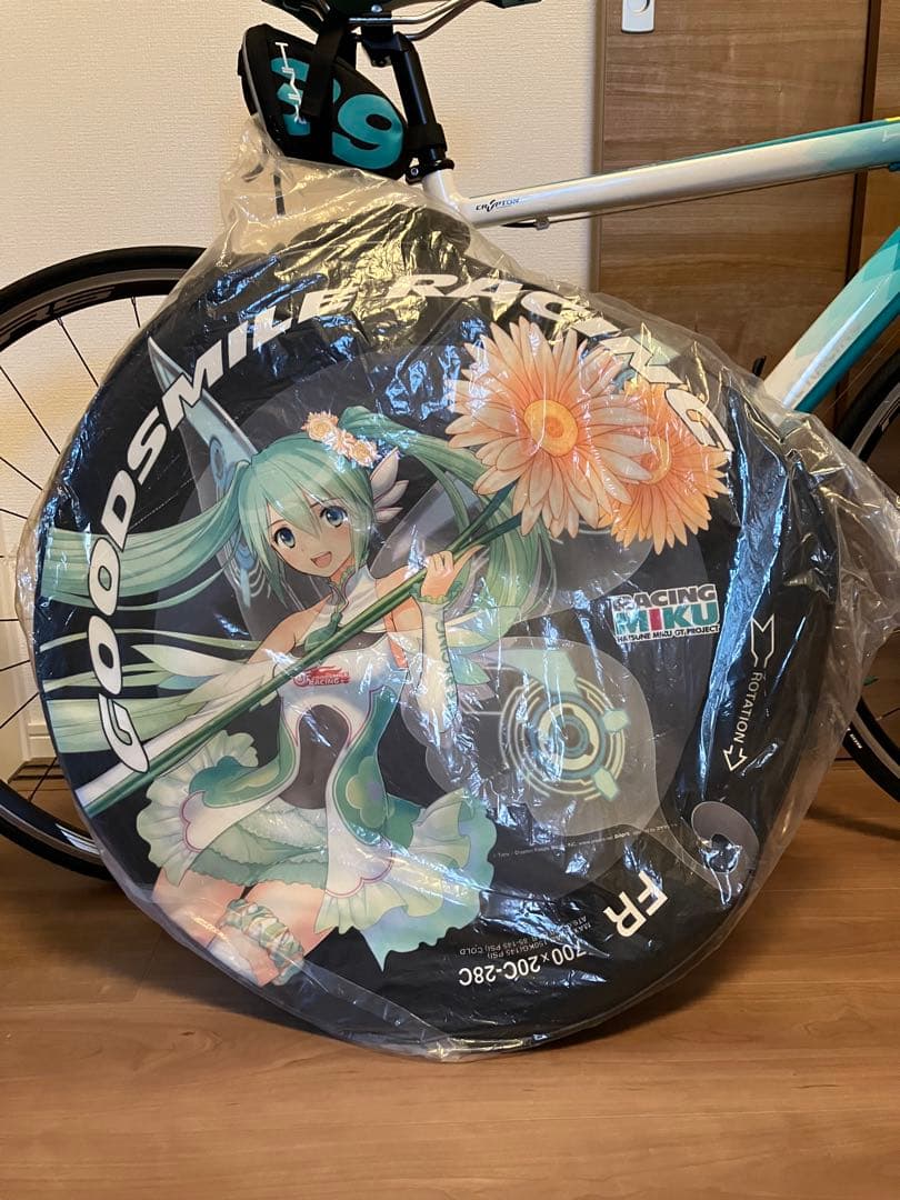 【値下げ】ESR HMR-700 Mサイズ グッドスマイルレーシング 初音ミク