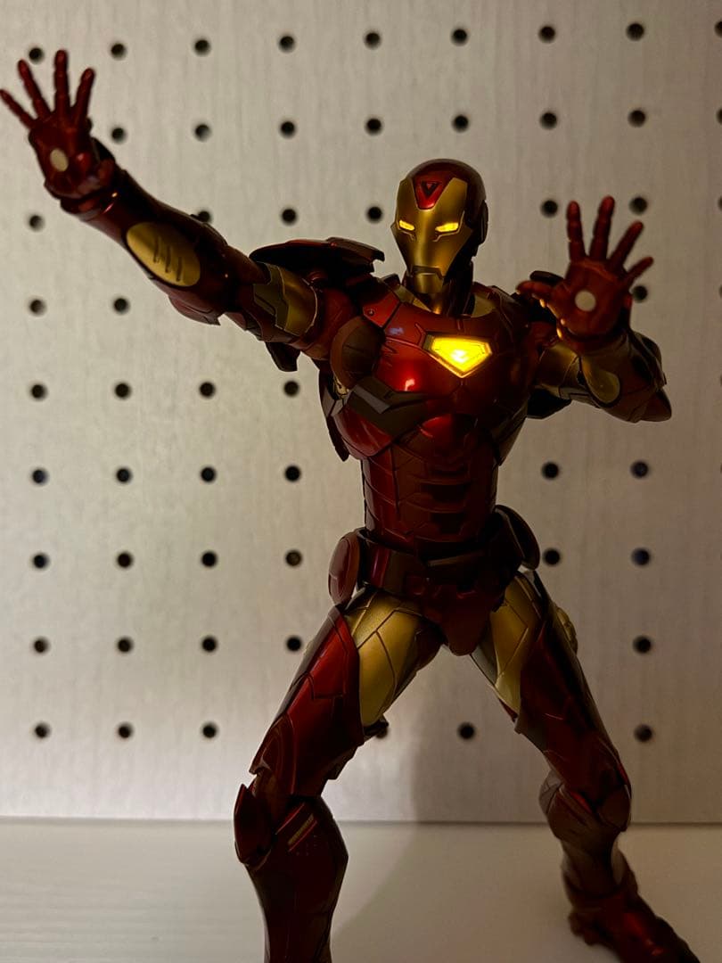 【土台欠品】アイアンマン RE:EDIT #02 Extremis Armor