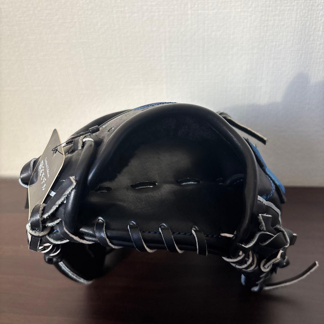 アトムズ　牧秀悟モデル　硬式用　グラブ 内野手用　定価71,500円　グローブ