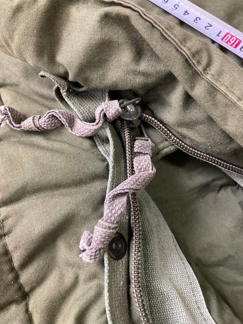 売り切り価格　米軍実物　シュラフ　スリーピングバッグ　中綿入り　ダッフルバッグ付