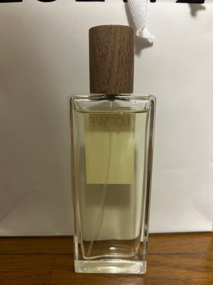 ロエベ　香水　001 ウーマン　50ml