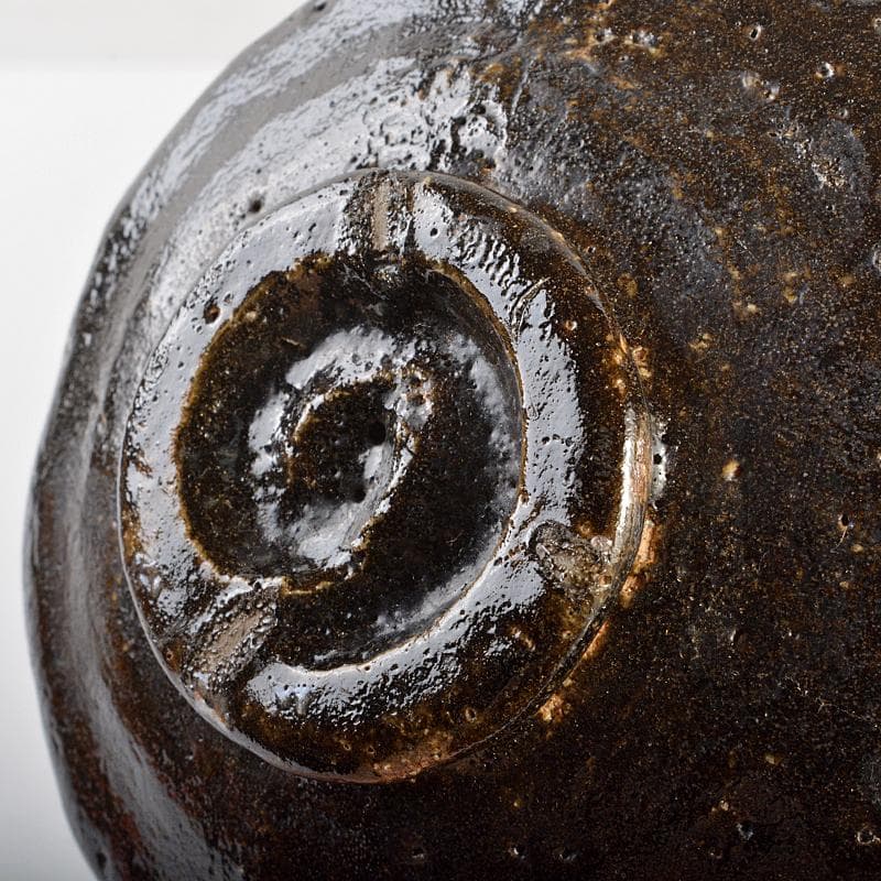 楽吉左衛門　九代了入作　黒楽茶碗　仕覆付　宗左（惺斎）極め箱　M　R7055