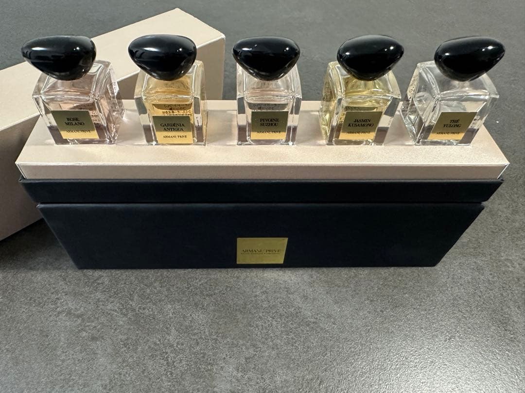 アルマーニプリヴェ　セット