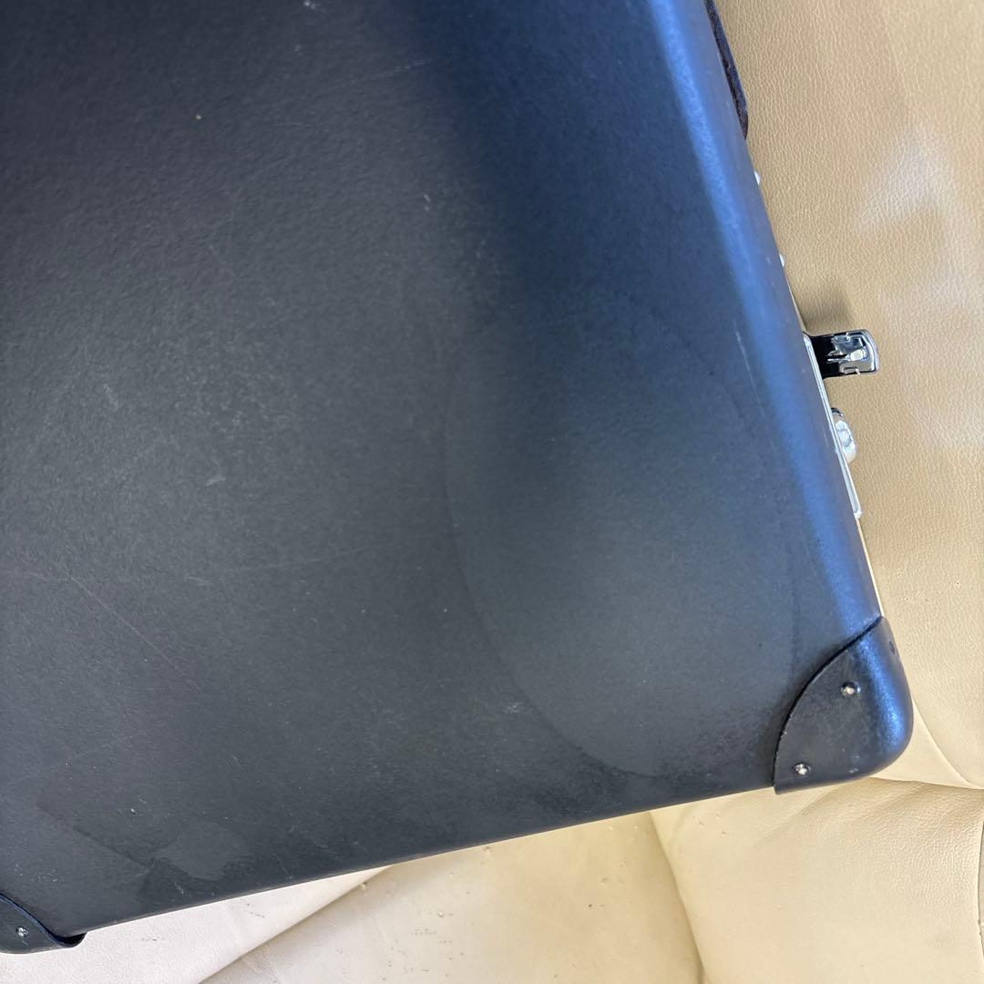 グローブトロッター、スーツケース