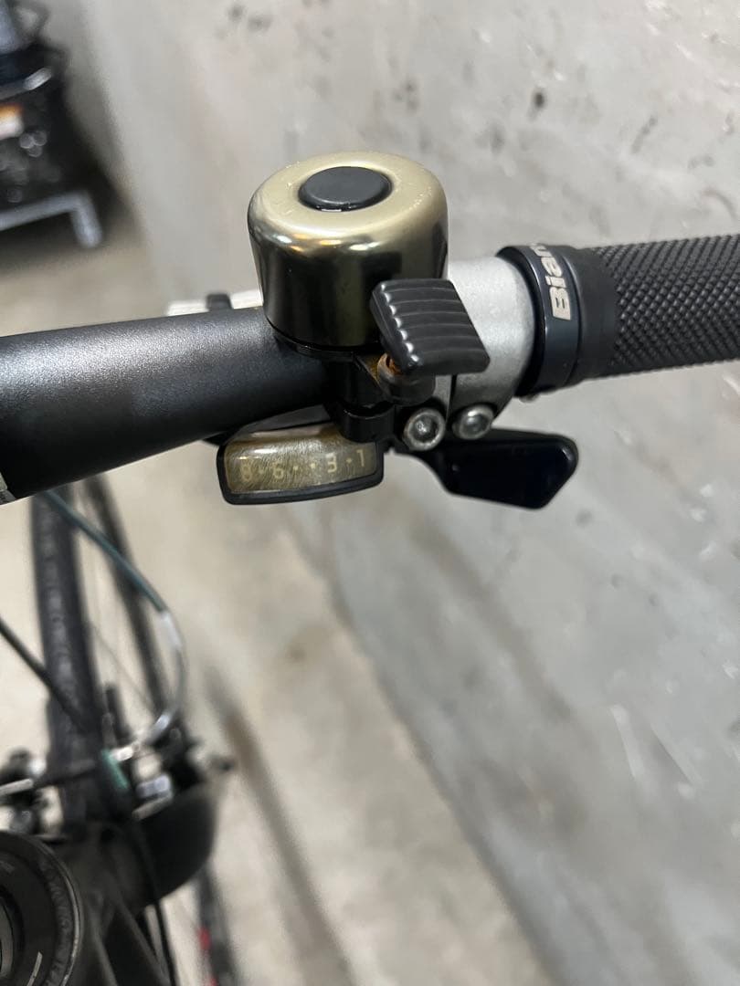 クロスバイク　 ビアンキ CAMALEONTE sport タイヤ新品❗️