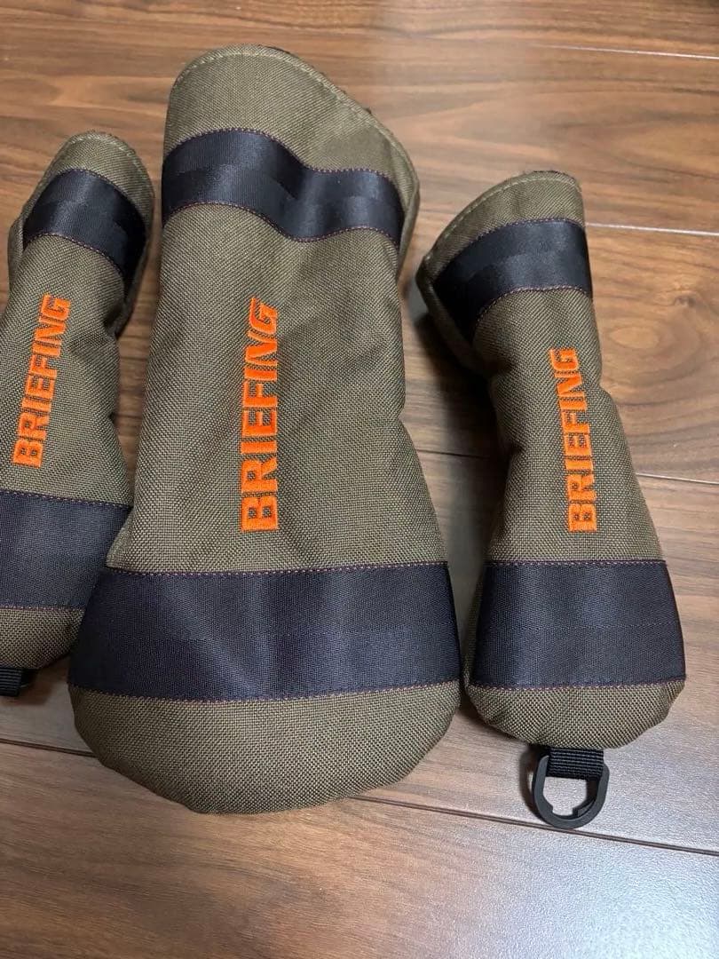 希少　限定　ブリーフィング　キャディバッグ オッシュマンズ　ヘッドカバー付き