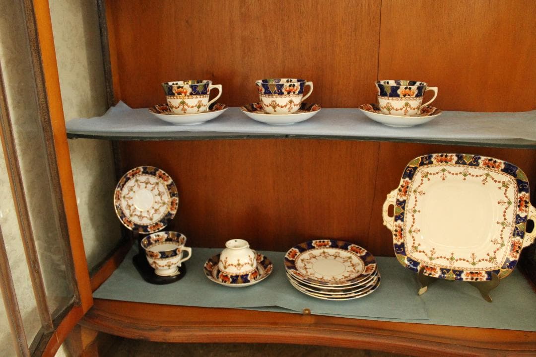 ロイヤルスタッフォードティーカップセット