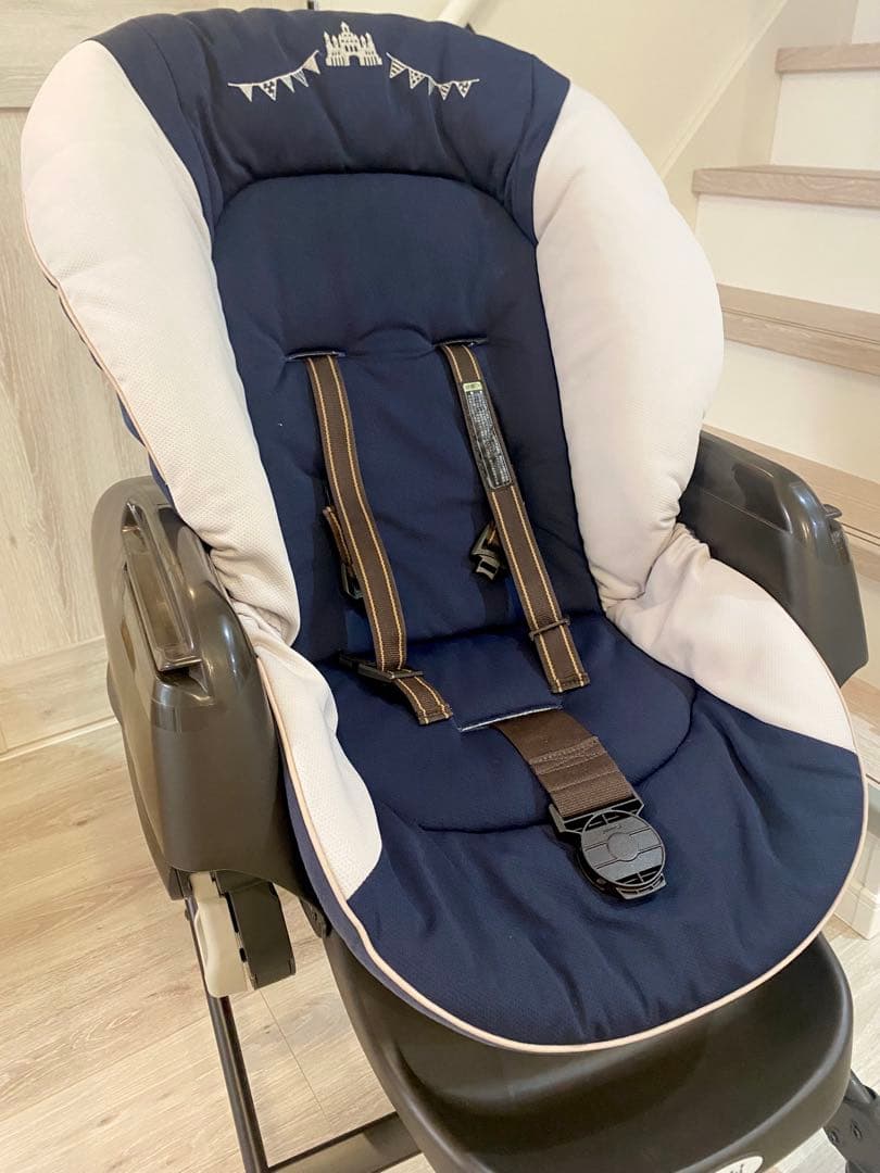 COMBI コンビ　ネムリラ シンプライト ハイローチェア テーブル　手動