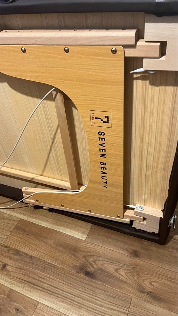 セブンビューティー　マッサージベッド　折り畳みベッド