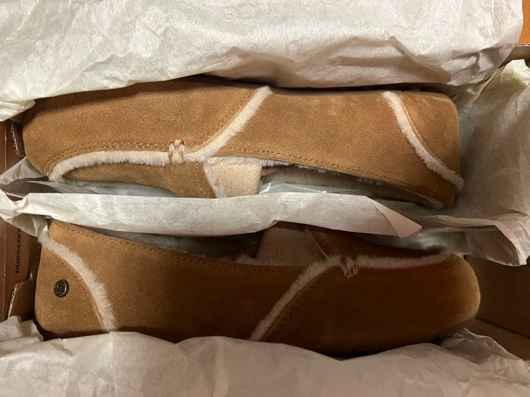 UGG W HALEY モカシン 7 ベージュ　24cm