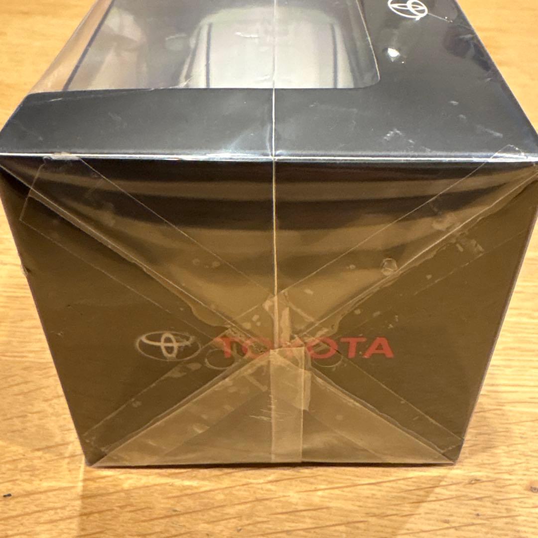 新品未使用　カラーサンプル　トヨタ　ハリアー　ホワイトパールクリスタルシャイン