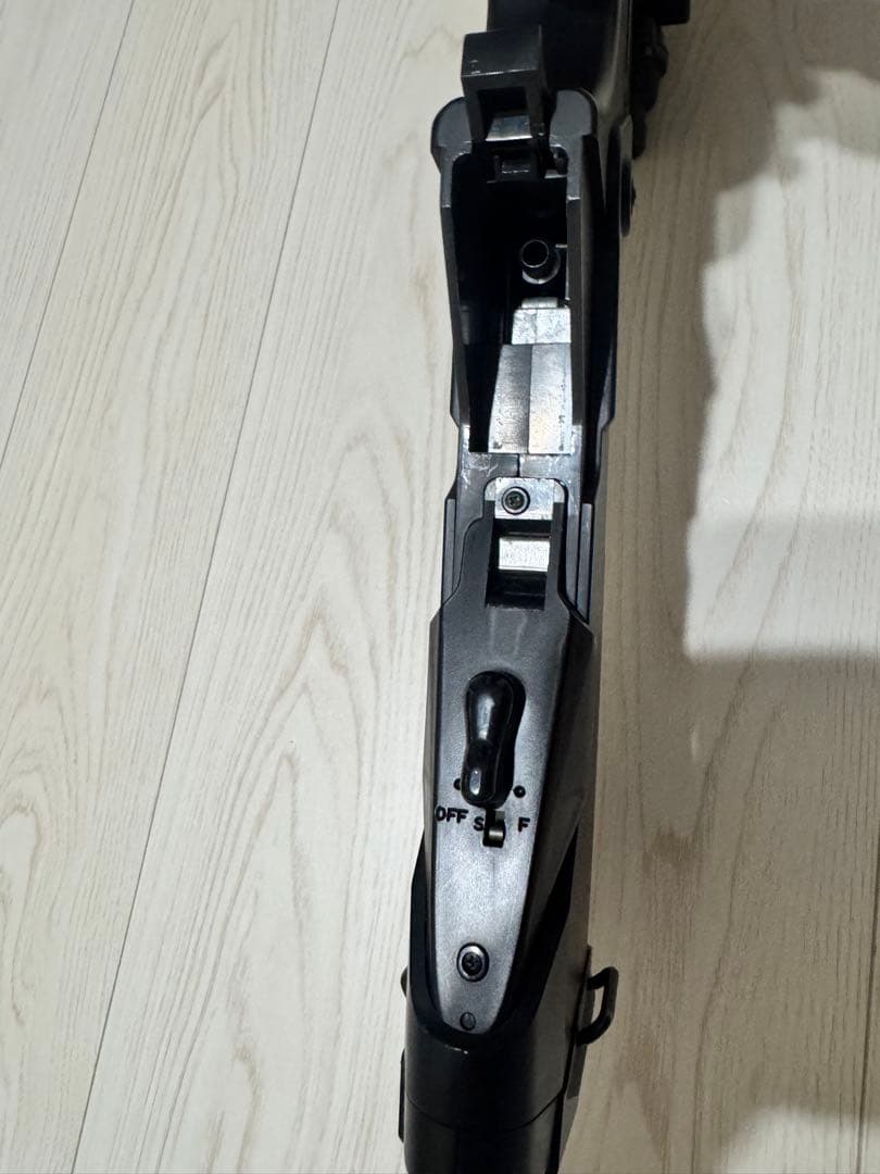 ファマス5.56 F1 ブラック スコープ付き 東京マルイ