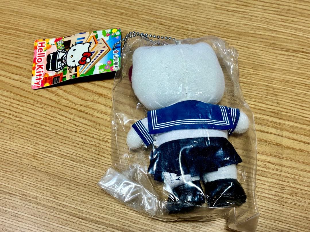 ハローキティ　山梨英和　夏服　セーラー服　新品未開封　美品