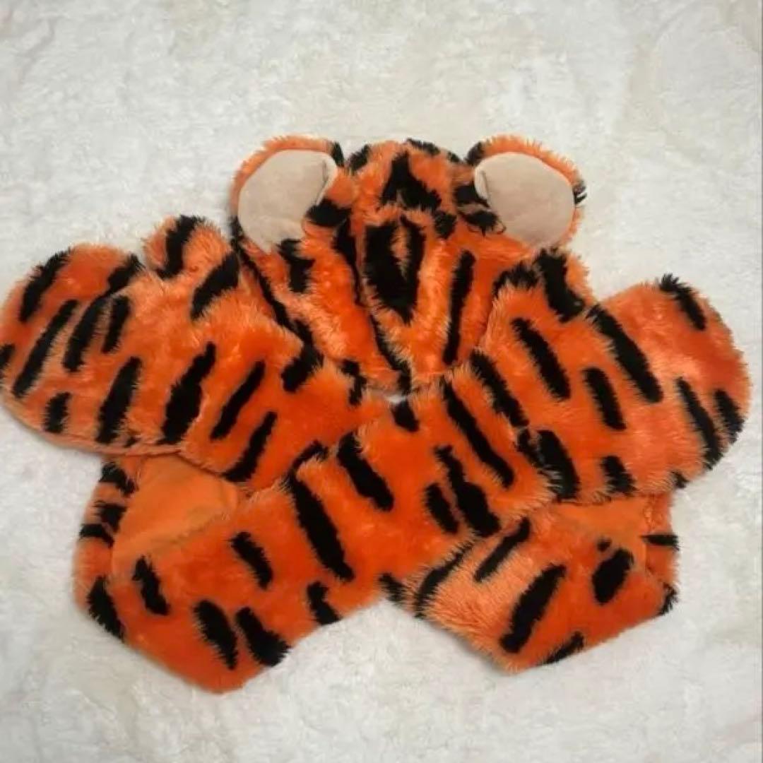 ディズニー　ティガー　マフラーキャップ　ファンキャップ