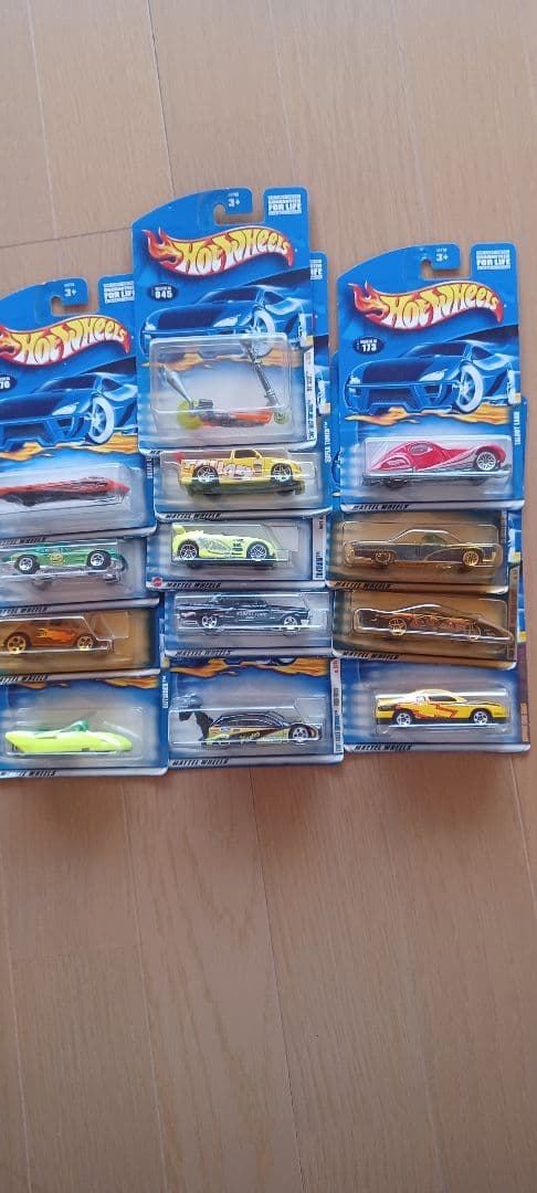 ホットウィール　ミニカー